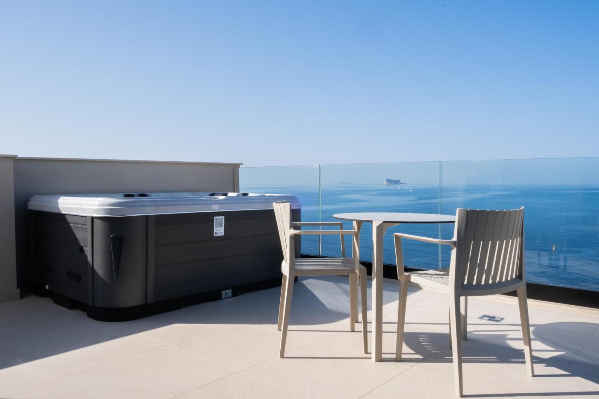 Deep Blu Boutique Hotel